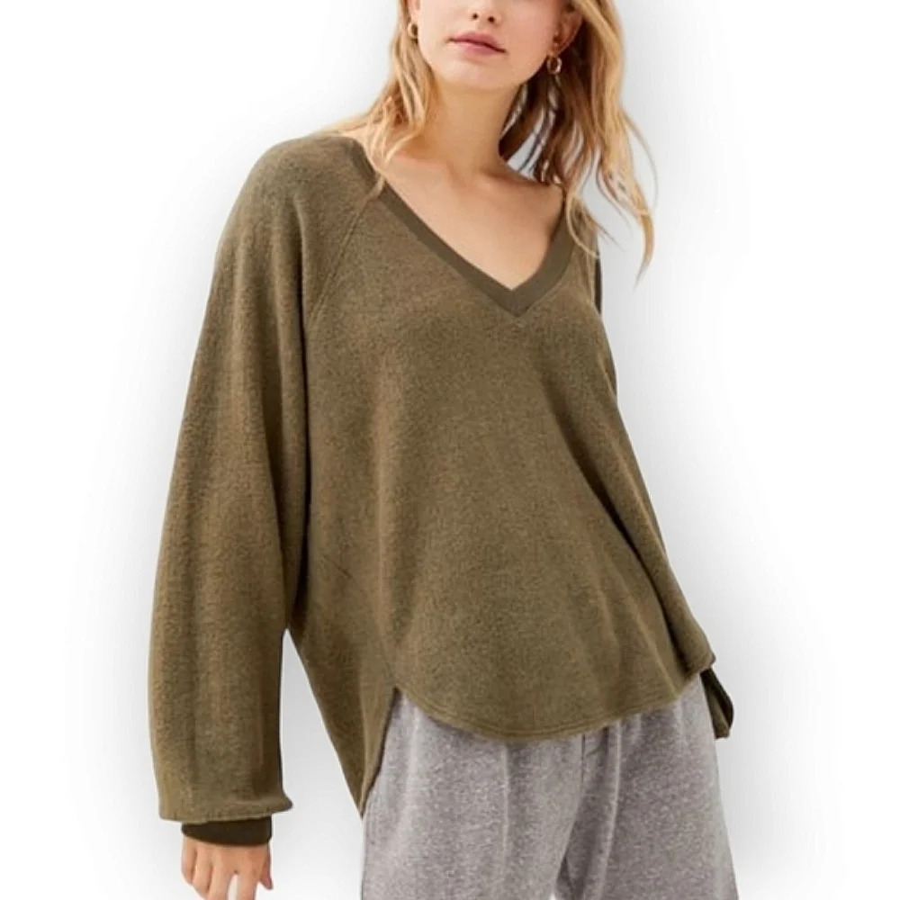Urban Outfitters Lilith Green V-Neck Sweater Textured Baggy Oversized XS